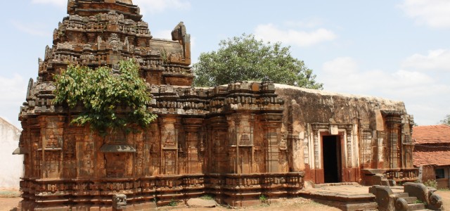 Introduction – Niralgi is a small village in Haveri district of Karnataka. It was known as Nirili during the tenth century CE, and as Nerilage during the twelfth century CE...