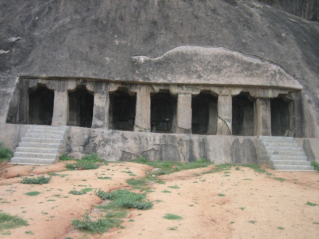 Vilapakkam – Pancha Pandava Malai Cave Temple