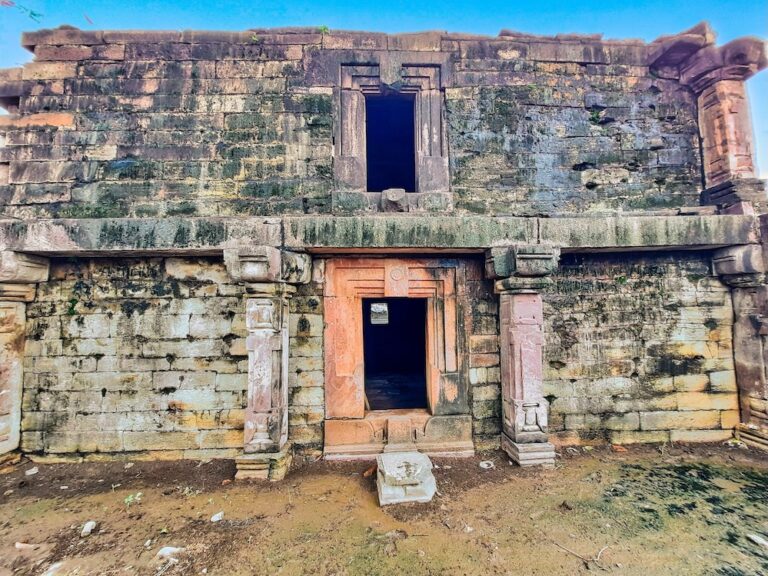 Raneh – An Early Medieval Śaiva Monastic Retreat